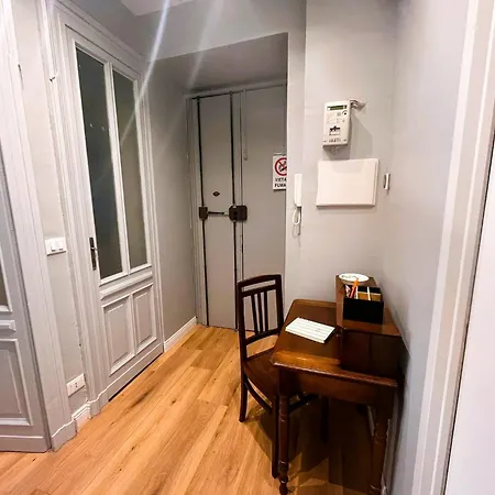 Guesthost - La Casa Di Palmina * Torino