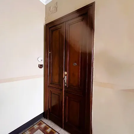 Guesthost - La Casa Di Palmina * Torino