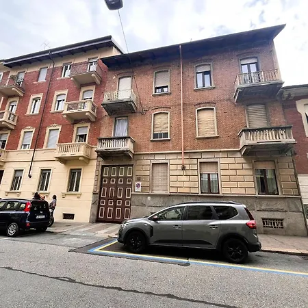 Guesthost - La Casa Di Palmina Torino